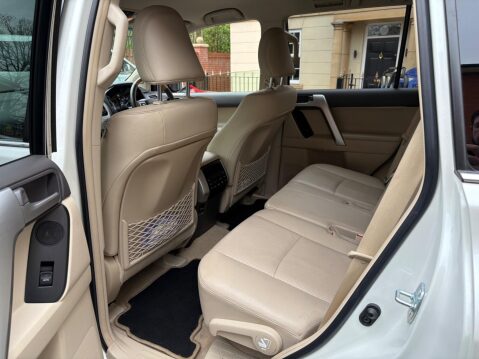 Toyota Land Cruiser 2.8D Invincible Auto 4WD Euro 6 (s/s) 5dr (7 Seat) 16