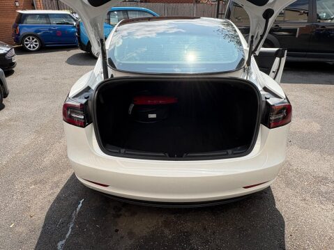 Tesla Model 3 (Dual Motor) Long Range Auto 4WDE 4dr 17