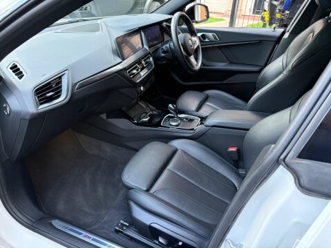 BMW 2 Series 1.5 218i M Sport DCT Euro 6 (s/s) 4dr 38