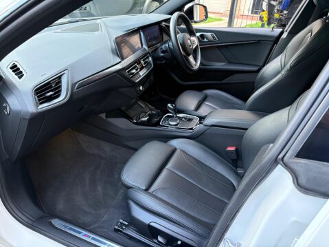BMW 2 Series 1.5 218i M Sport DCT Euro 6 (s/s) 4dr 38