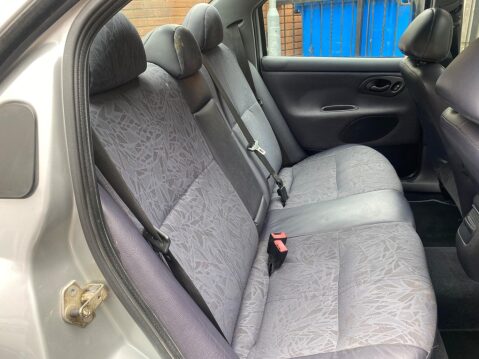 Ford Mondeo 2.5 ST-24 4dr 12