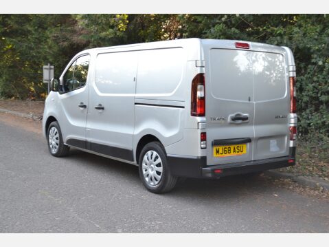 Renault Trafic SL27 BUSINESS PLUS ENERGY DCI 6