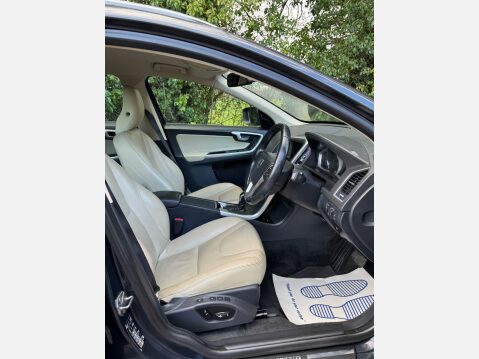 Volvo XC60 D5 SE LUX NAV AWD 7