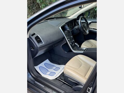 Volvo XC60 D5 SE LUX NAV AWD 14