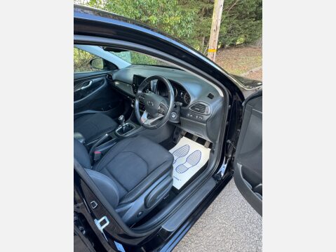 Hyundai i30 T-GDI SE 7