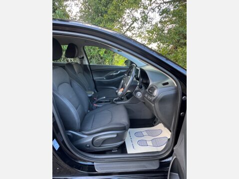 Hyundai i30 T-GDI SE 8