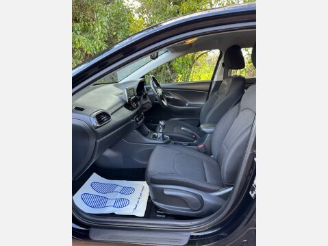 Hyundai i30 T-GDI SE 14