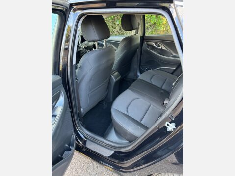 Hyundai i30 T-GDI SE 15