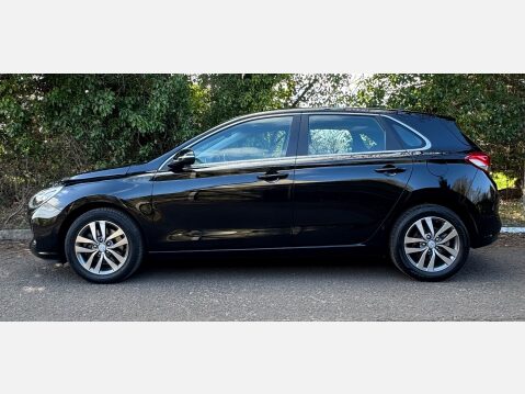Hyundai i30 T-GDI SE 4