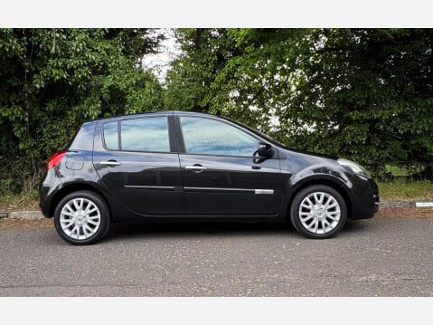 Renault Clio DYNAMIQUE TOMTOM 16V 3