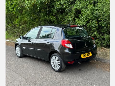 Renault Clio DYNAMIQUE TOMTOM 16V 6