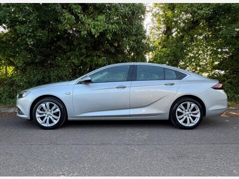 Vauxhall Insignia TECH LINE NAV 4