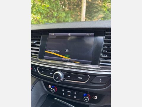 Vauxhall Insignia TECH LINE NAV 11