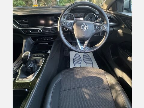 Vauxhall Insignia TECH LINE NAV 10
