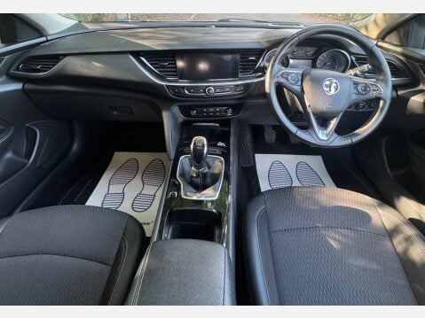 Vauxhall Insignia TECH LINE NAV 9