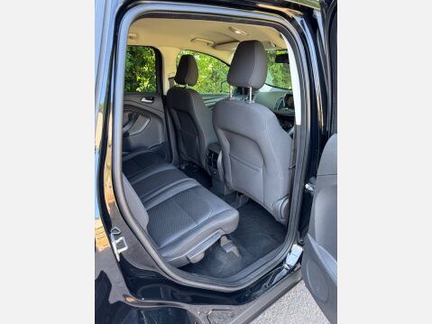 Ford Kuga ZETEC TDCI 9
