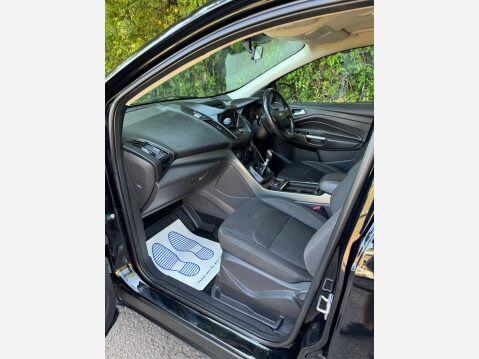 Ford Kuga ZETEC TDCI 13