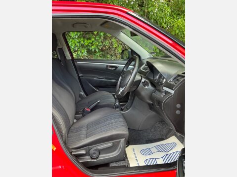 Suzuki Swift SZ4 8