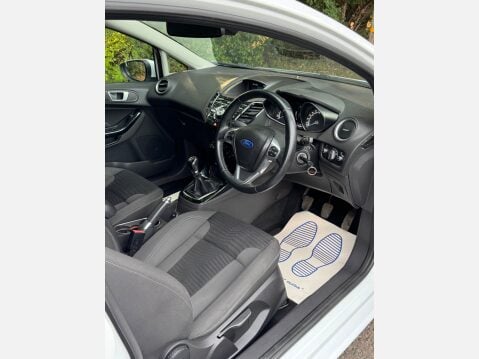 Ford Fiesta TITANIUM 7