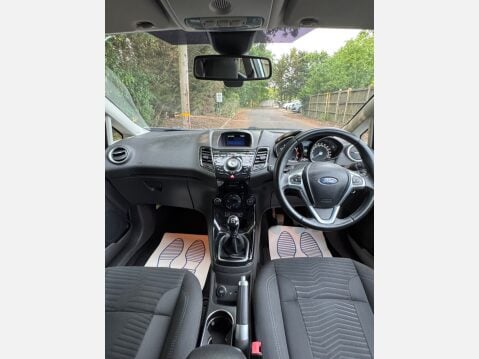 Ford Fiesta TITANIUM 9