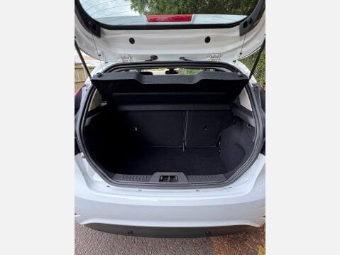 Ford Fiesta TITANIUM 13