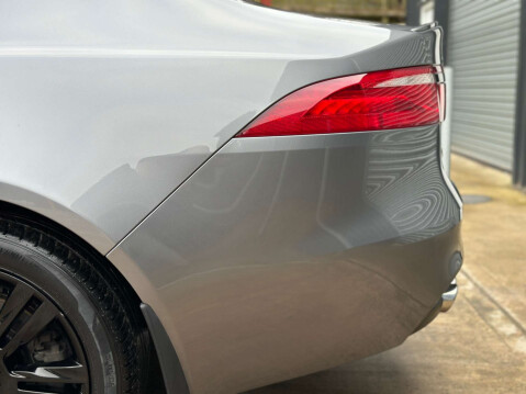 Jaguar XF 2.0 XF Chequered Flag D Auto 4dr 46