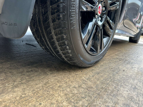 Jaguar XF 2.0 XF Chequered Flag D Auto 4dr 71