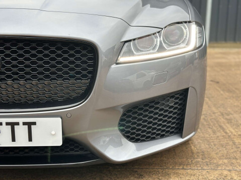 Jaguar XF 2.0 XF Chequered Flag D Auto 4dr 61