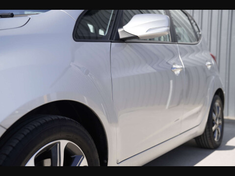 Hyundai ix20 1.6 ix20 SE Nav MPI 5dr 16