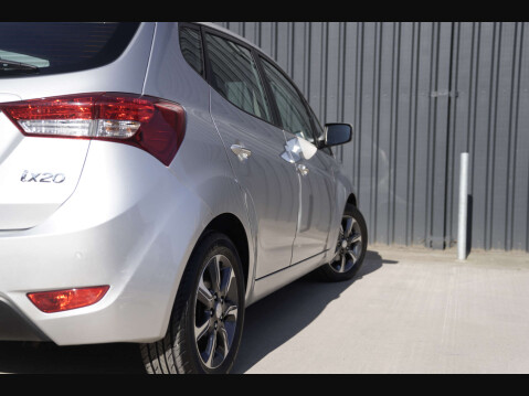 Hyundai ix20 1.6 ix20 SE Nav MPI 5dr 18