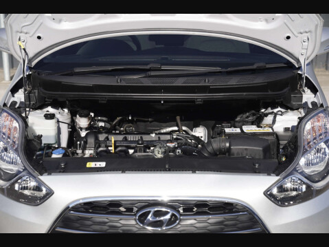 Hyundai ix20 1.6 ix20 SE Nav MPI 5dr 33