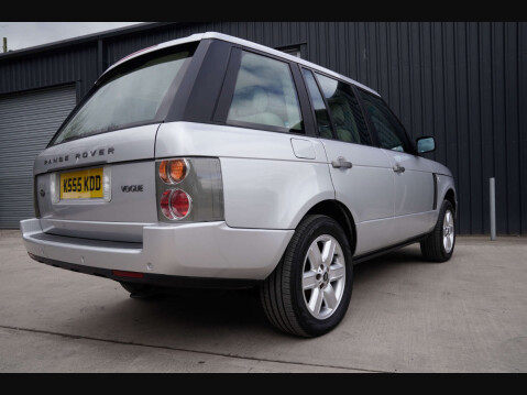 Land Rover Range Rover 4.4 Range Rover Vogue V8 Auto 4WD 5dr 16