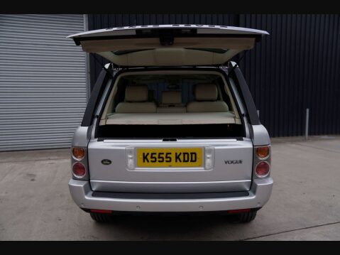Land Rover Range Rover 4.4 Range Rover Vogue V8 Auto 4WD 5dr 19