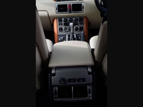 Land Rover Range Rover 4.4 Range Rover Vogue V8 Auto 4WD 5dr 39