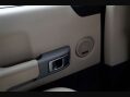 Land Rover Range Rover 4.4 Range Rover Vogue V8 Auto 4WD 5dr 43