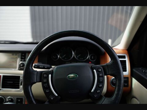 Land Rover Range Rover 4.4 Range Rover Vogue V8 Auto 4WD 5dr 57