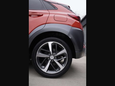 Hyundai KONA 1.6 Kona Premium GT 4x4 Semi-Auto 4WD 5dr 25