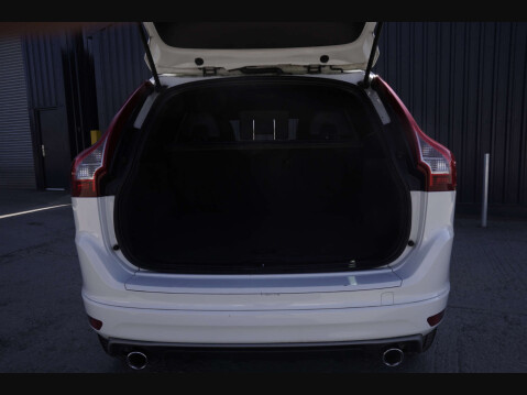 Volvo XC60 2.0 XC60 R-Design D4 Auto 5dr 37