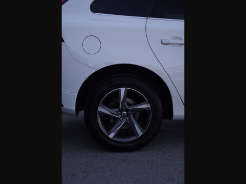 Volvo XC60 2.0 XC60 R-Design D4 Auto 5dr 12