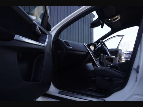 Volvo XC60 2.0 XC60 R-Design D4 Auto 5dr 40