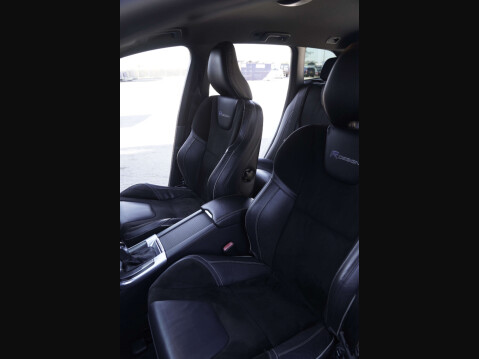 Volvo XC60 2.0 XC60 R-Design D4 Auto 5dr 42