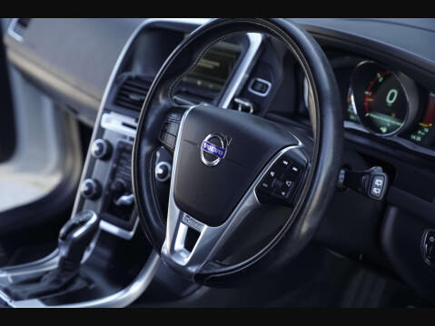 Volvo XC60 2.0 XC60 R-Design D4 Auto 5dr 52