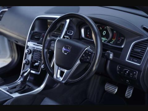Volvo XC60 2.0 XC60 R-Design D4 Auto 5dr 51