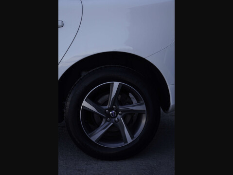 Volvo XC60 2.0 XC60 R-Design D4 Auto 5dr 13