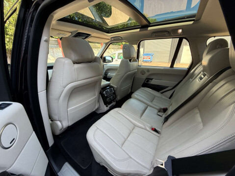 Land Rover Range Rover 3.0 Range Rover Vogue TDV6 Auto 4WD 5dr 21