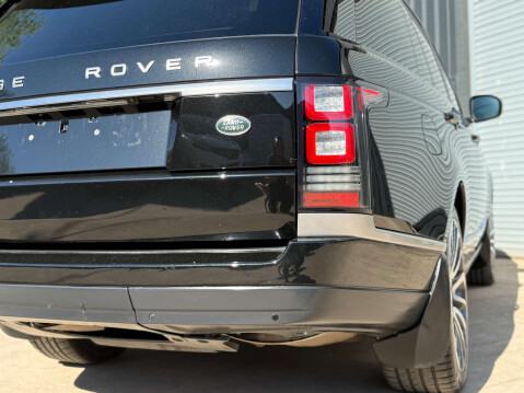 Land Rover Range Rover 3.0 Range Rover Vogue TDV6 Auto 4WD 5dr 40