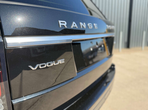 Land Rover Range Rover 3.0 Range Rover Vogue TDV6 Auto 4WD 5dr 68