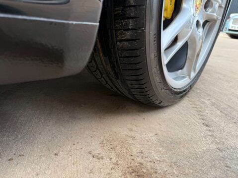 Porsche Boxster 2.7 Boxster 2dr 38