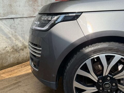 Land Rover Range Rover 4.4 Range Rover Autobiography SDV8 Auto 4WD 5dr 40