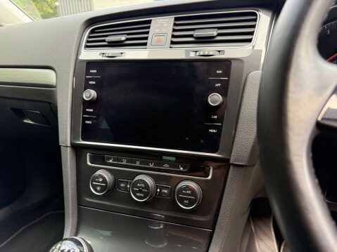 Volkswagen Golf 1.0 Golf Match Edition TSi 5dr 46